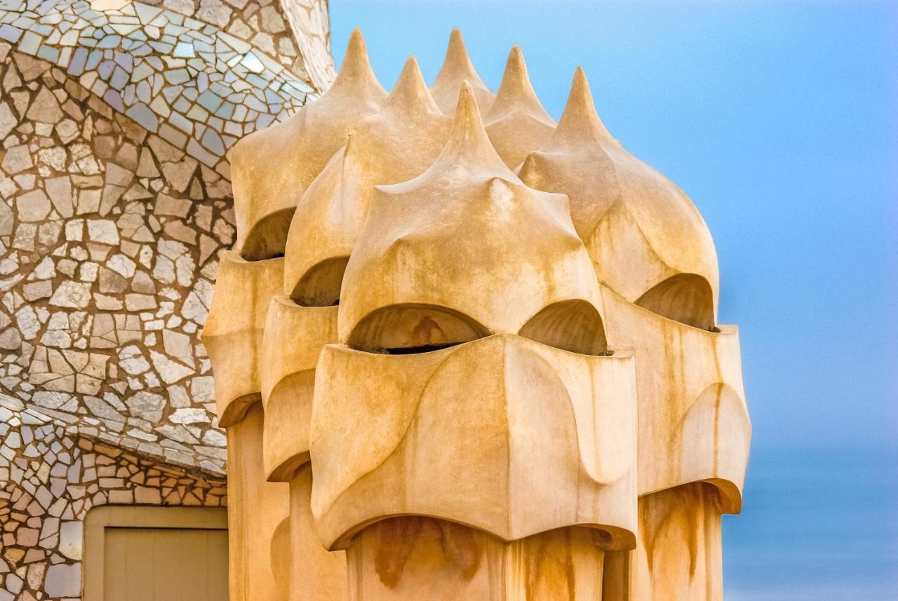 Muntanya - Apartments In Sagrada Familia バルセロナ エクステリア 写真