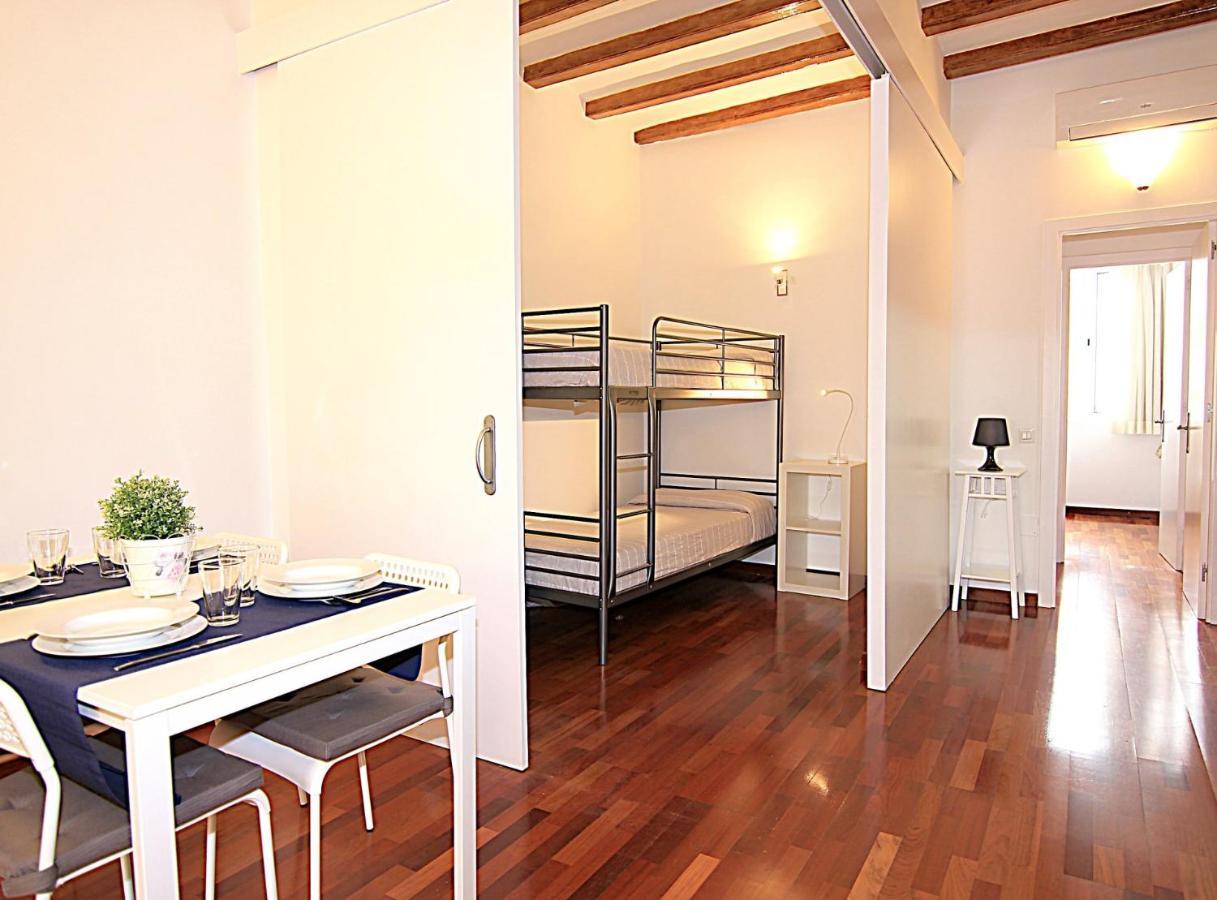 Muntanya - Apartments In Sagrada Familia バルセロナ エクステリア 写真