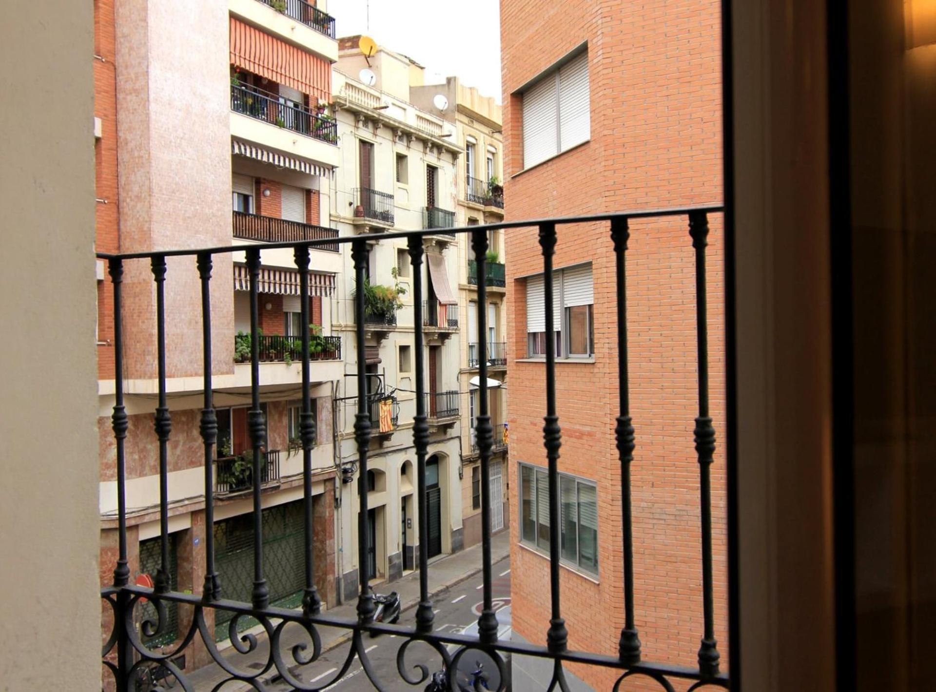 Muntanya - Apartments In Sagrada Familia バルセロナ エクステリア 写真